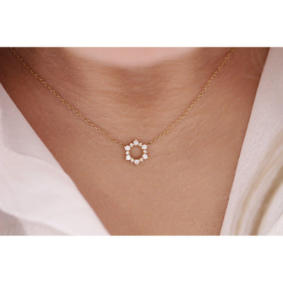 14K Solid Gold Open Cluster Halo Diamond Necklace Model 2